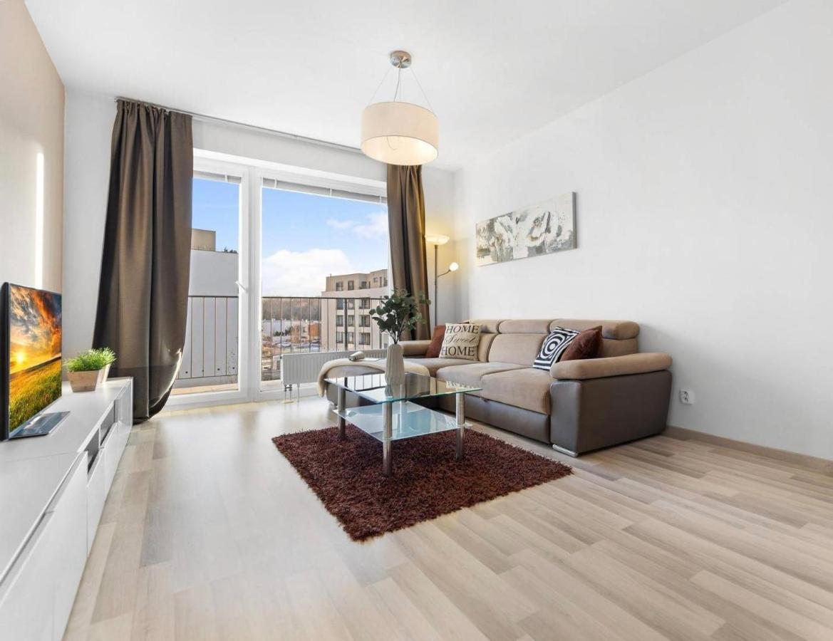 Sunflower - Modern Large Charming Apartment With Balcony Bratislava Luaran gambar