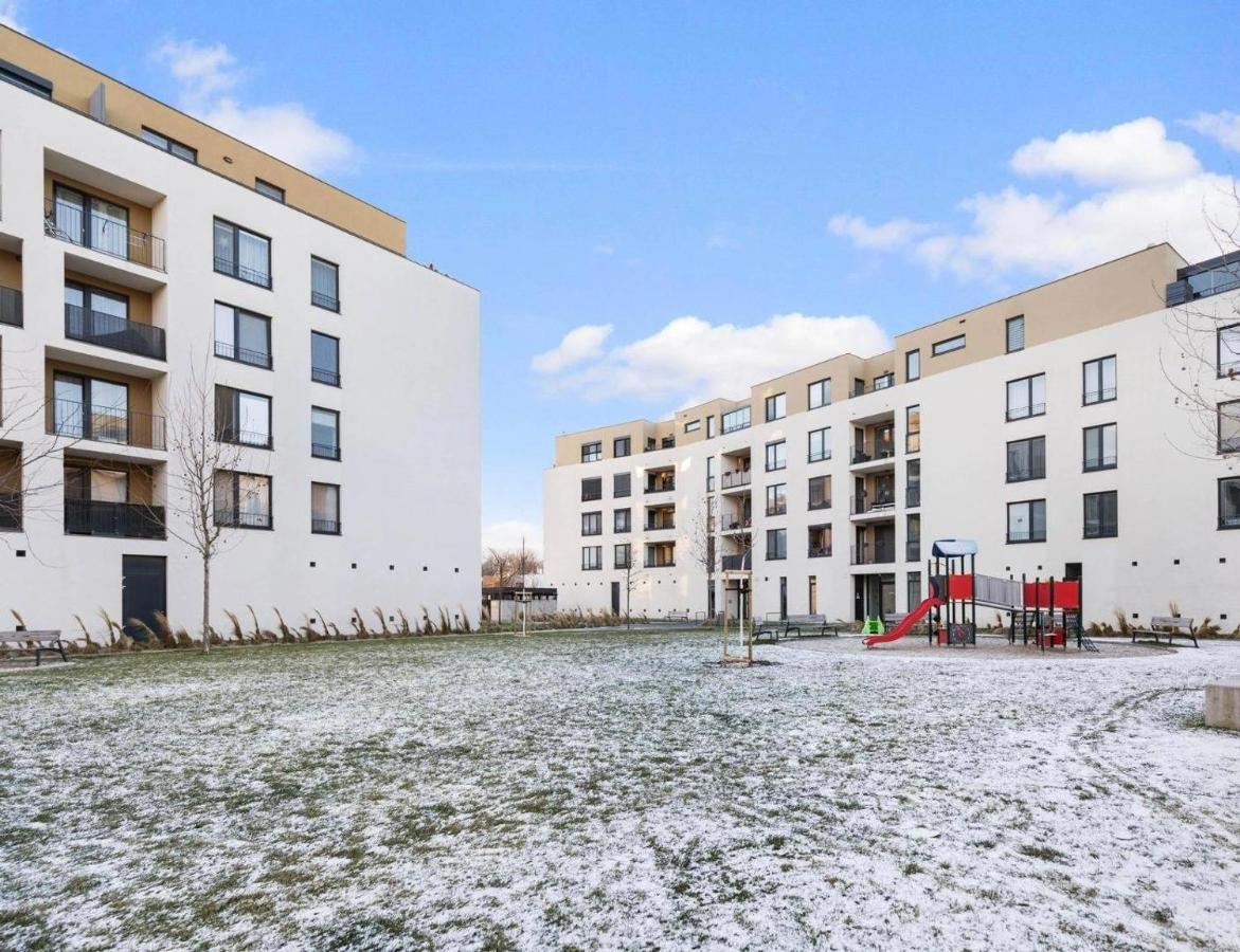Sunflower - Modern Large Charming Apartment With Balcony Bratislava Luaran gambar